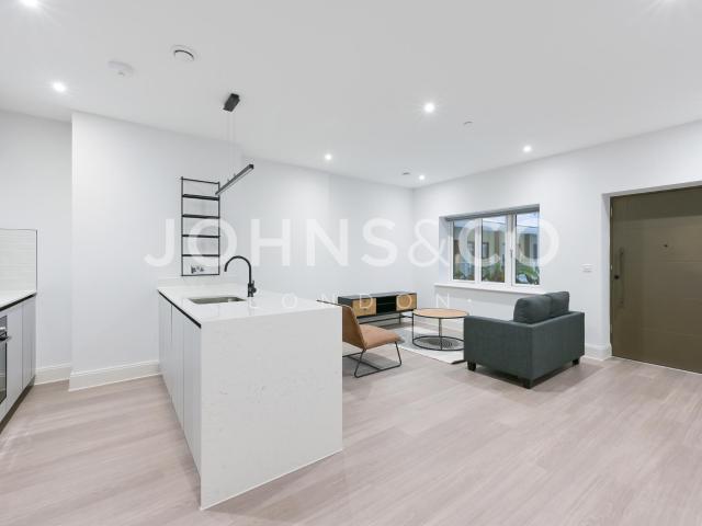 Apartment for rent in Horlicks Quarter, Slough