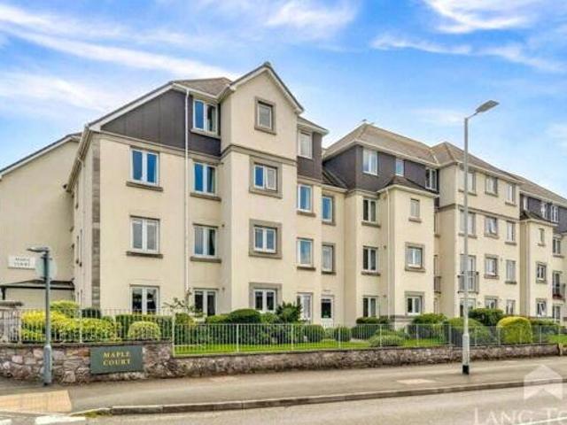 House for sale in Follaton, Strode