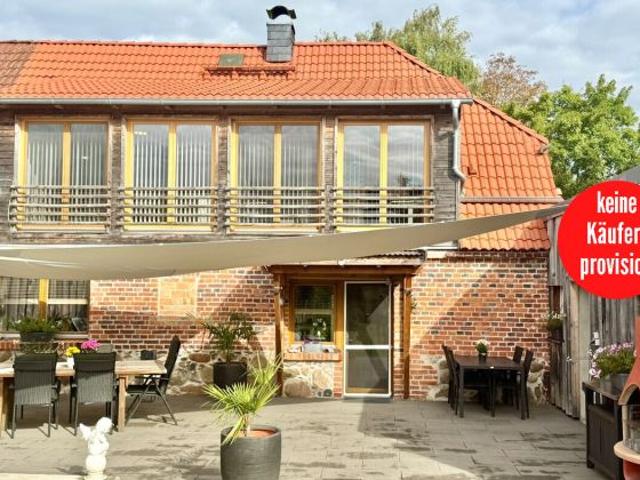 Haus kaufen in Möllenhagen, Mecklenburgische Seenplatte