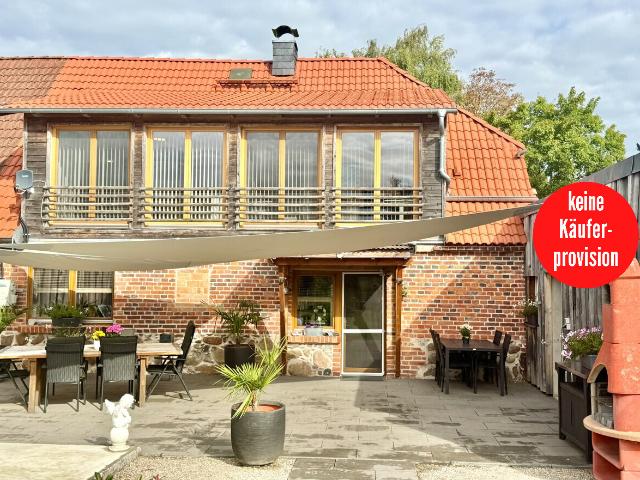 Doppelhaushälfte kaufen in Möllenhagen, Mecklenburgische Seenplatte