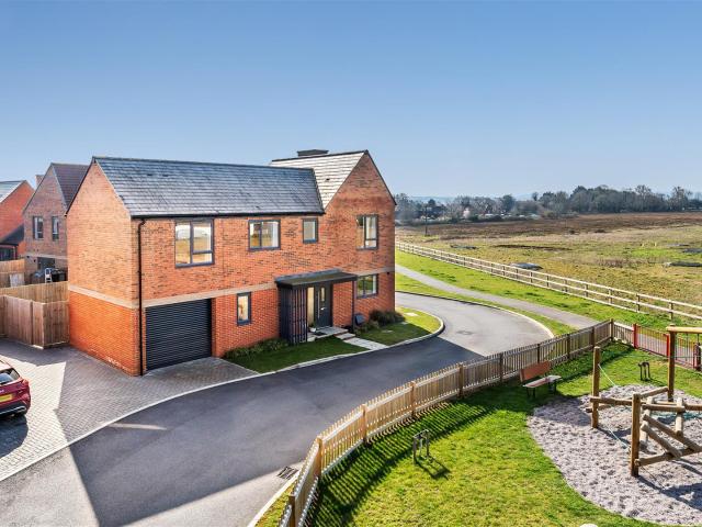 House for rent in Holloway Hill, Fole