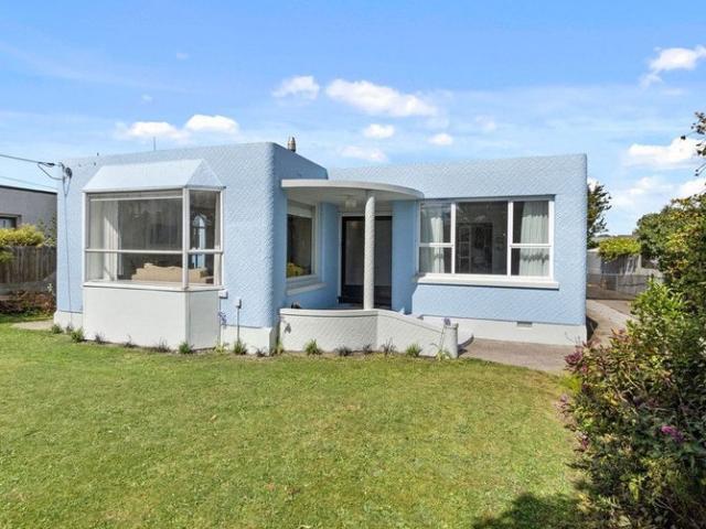 House for rent in Chaslands, Canterbury