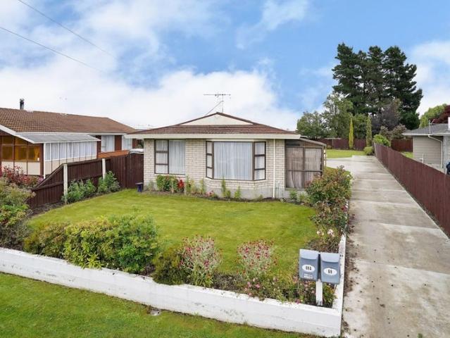 Apartment for rent in Chaslands, Canterbury