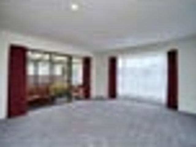 Apartment for rent in Chaslands, Canterbury