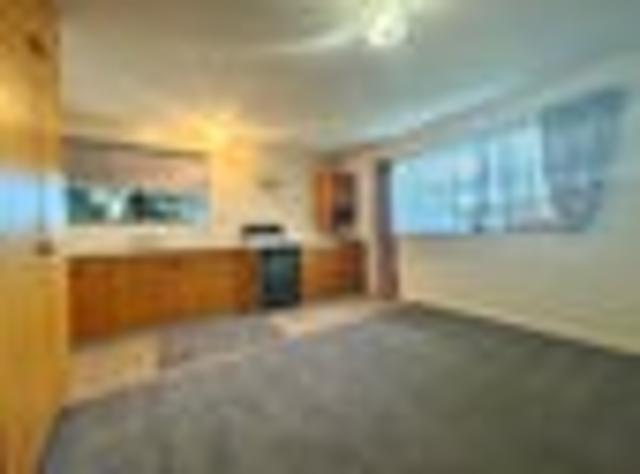 Apartment for rent in Chaslands, Canterbury