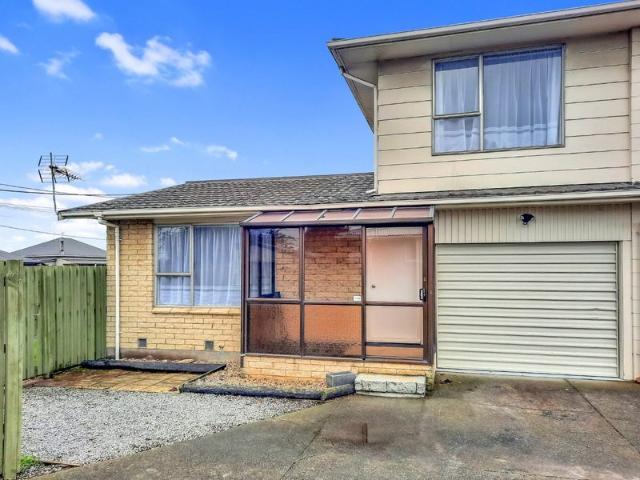 House for rent in Chaslands, Canterbury