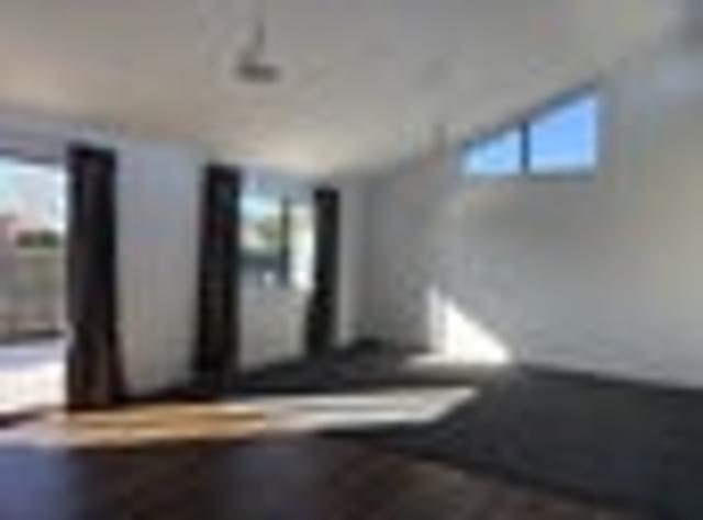 House for rent in Chaslands, Canterbury
