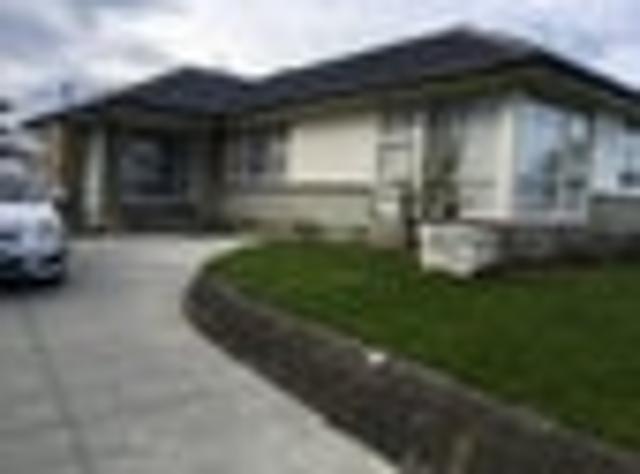 House for rent in Chaslands, Canterbury