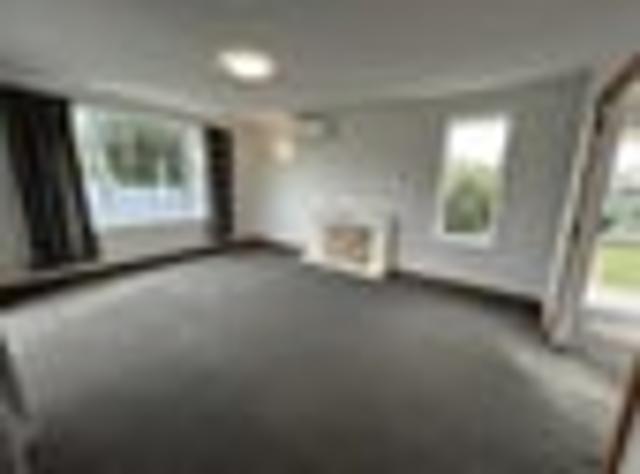 House for rent in Chaslands, Canterbury