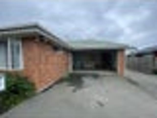House for rent in Chaslands, Canterbury