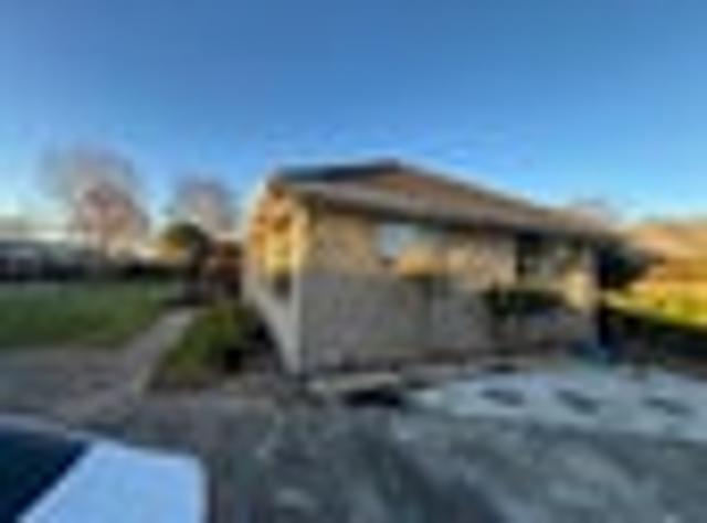 House for rent in Chaslands, Canterbury