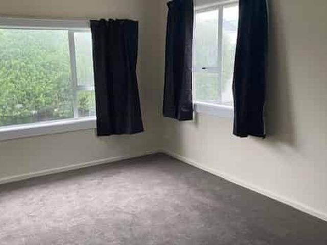 House for rent in Chaslands, Canterbury