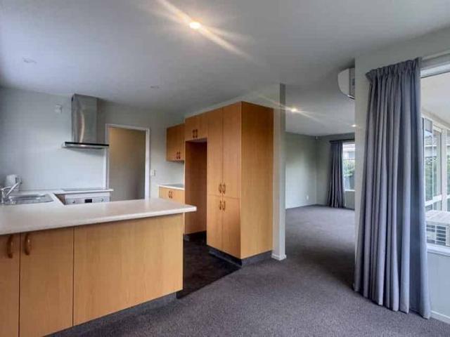 House for rent in Chaslands, Canterbury