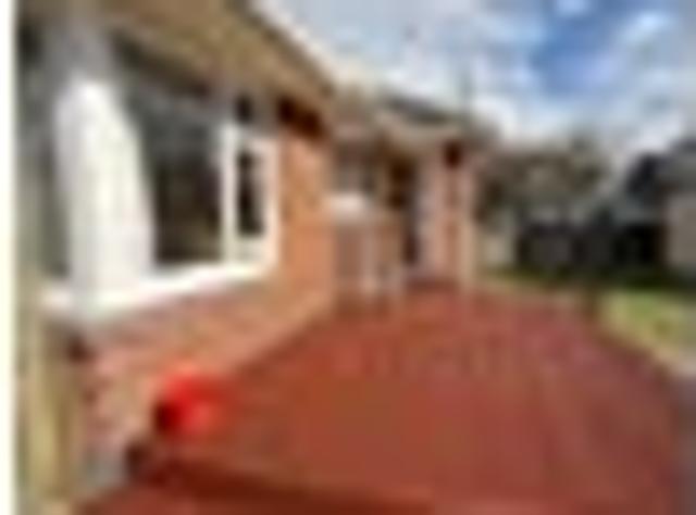 House for rent in Chaslands, Canterbury