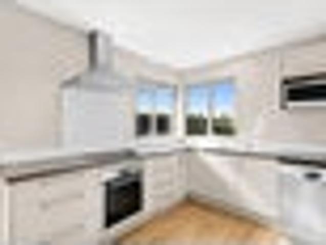 House for rent in Chaslands, Canterbury