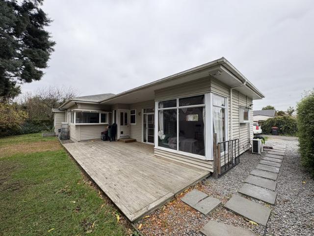 House for rent in Chaslands, Canterbury