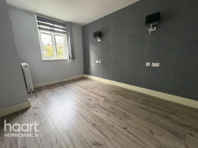 Apartment for rent in Hornchurch, Greater London