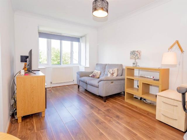 House for rent in Martin's Heron, Winkfield