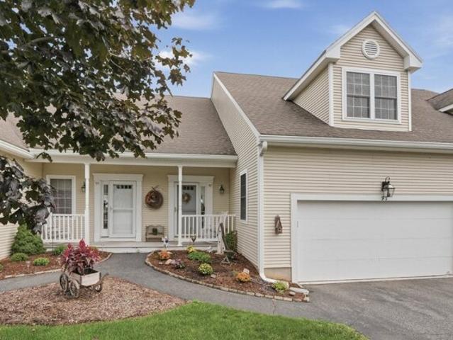 Condo for sale in Millbury, Worcester County
