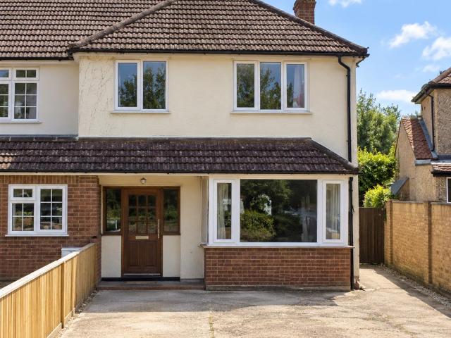 House for rent in Maple Cross, Three Rivers
