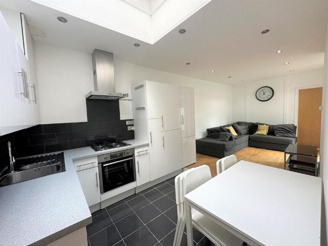 Apartment for rent in London Borough of Islington, Greater London
