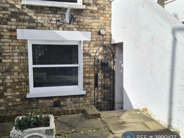 Apartment for rent in Holloway, Greater London