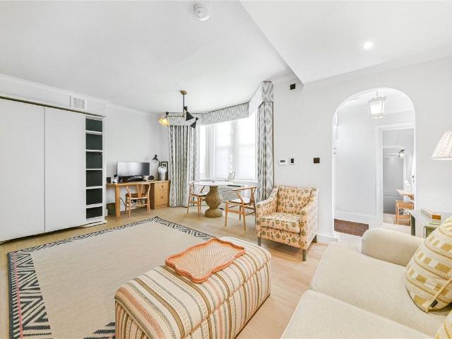 Studio for rent in Kensington, Greater London