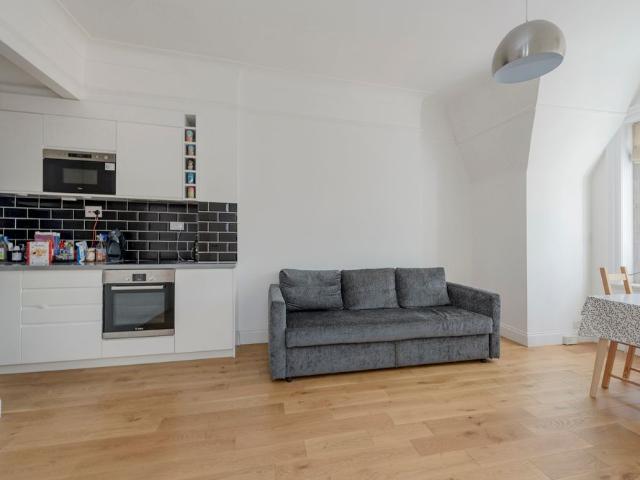 Apartment for rent in Kensington, Greater London