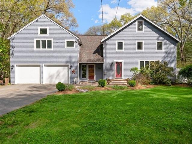 House for sale in Sudbury, Massachusetts