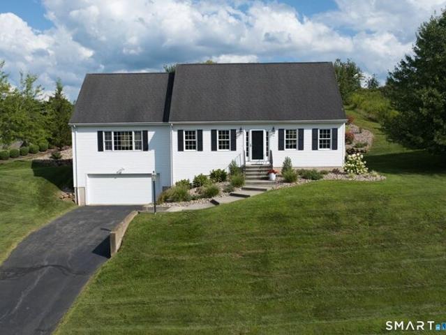 House for sale in Cromwell, Connecticut