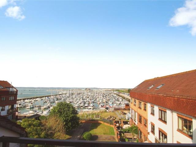 Apartment for rent in Eastney, City Of Portsmouth