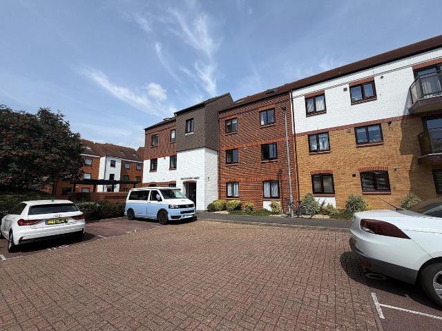 Apartment for rent in Eastney, City Of Portsmouth