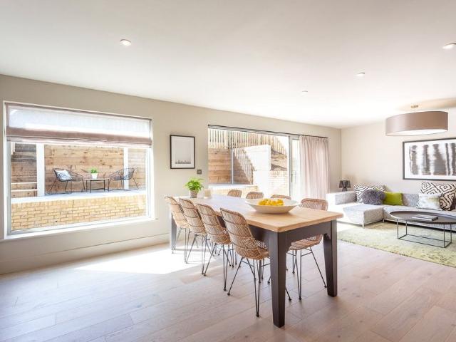 House for rent in Ewens Farm, Golden Valley