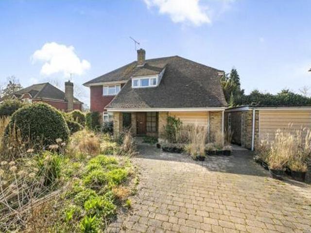 House for sale in Horsell, Woking