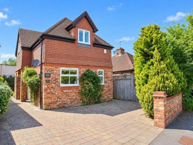 House for rent in Horsell, Woking
