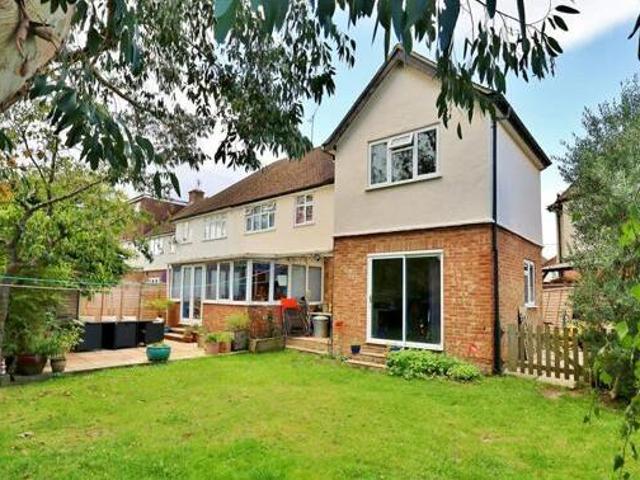 House for sale in Horsell, Woking