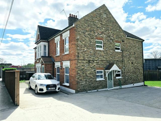 Apartment for rent in London Borough of Ealing, Perivale