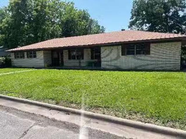 House for sale in Sulphur Springs