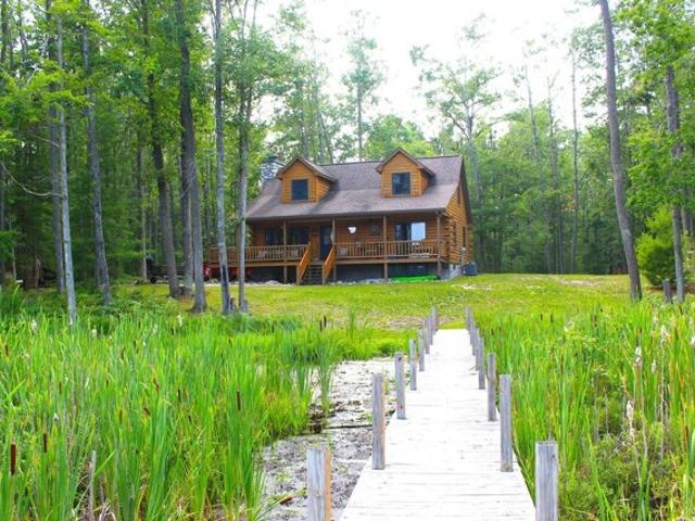 House for sale in Hillman