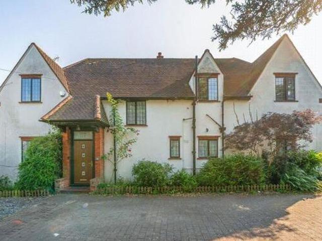 House for sale in Woodside, North Watford
