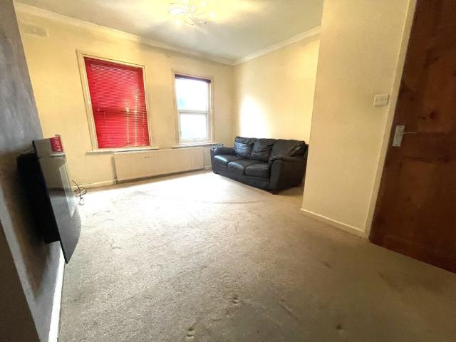 Apartment for rent in Woodside, North Watford