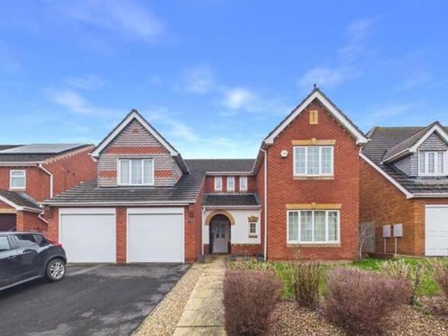 House for sale in Gloucester, Gloucestershire