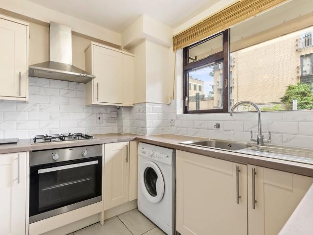 House for rent in Canonbury, Greater London