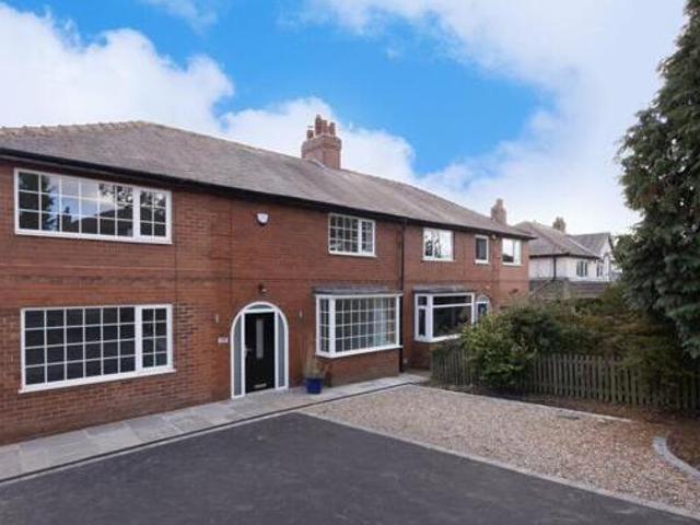 House for sale in Armley, West Yorkshire