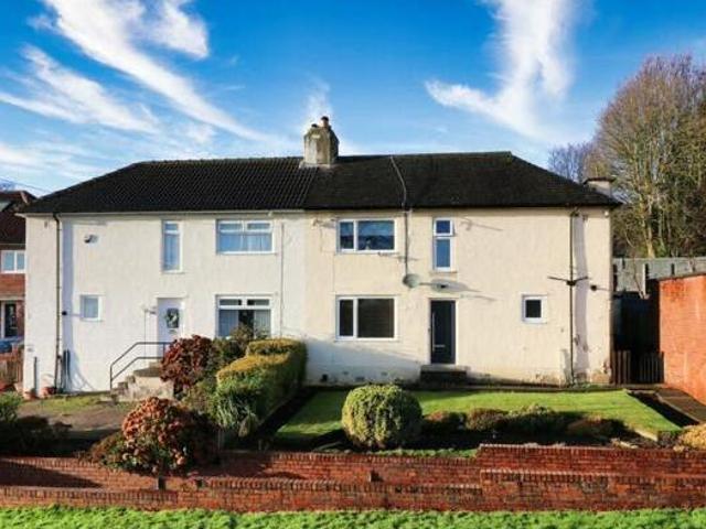 House for sale in Allerton Bywater, West Yorkshire