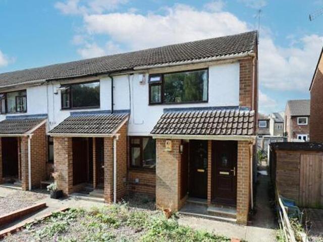 House for sale in Tingley, West Yorkshire