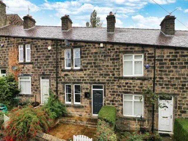 House for sale in Farsley, West Yorkshire