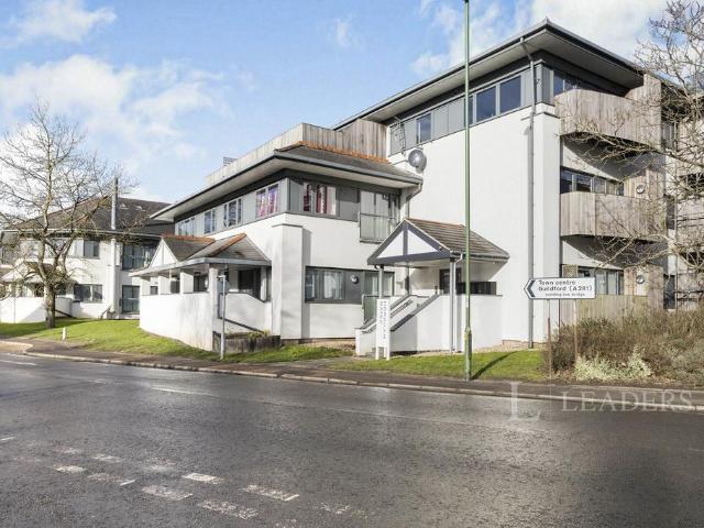 Apartment for rent in Roffey, Horsham