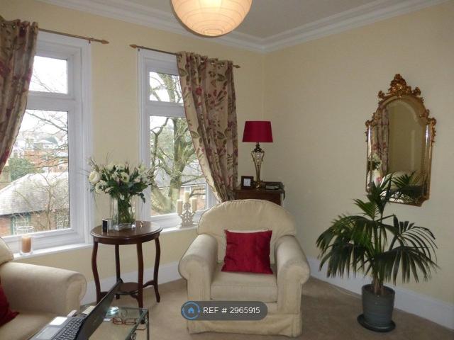 Apartment for rent in Tower Hill, Pachesham Park