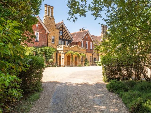 House for rent in Horsham, West Sussex